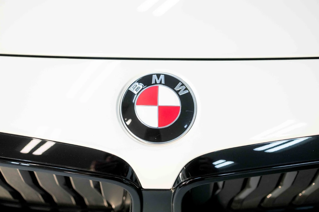 2023 BMW G42 M240i - Image 18 of 21
