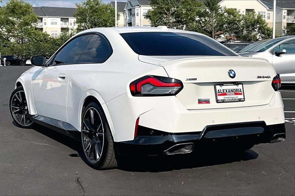 2023 BMW G42 M240i - Image 10 of 20