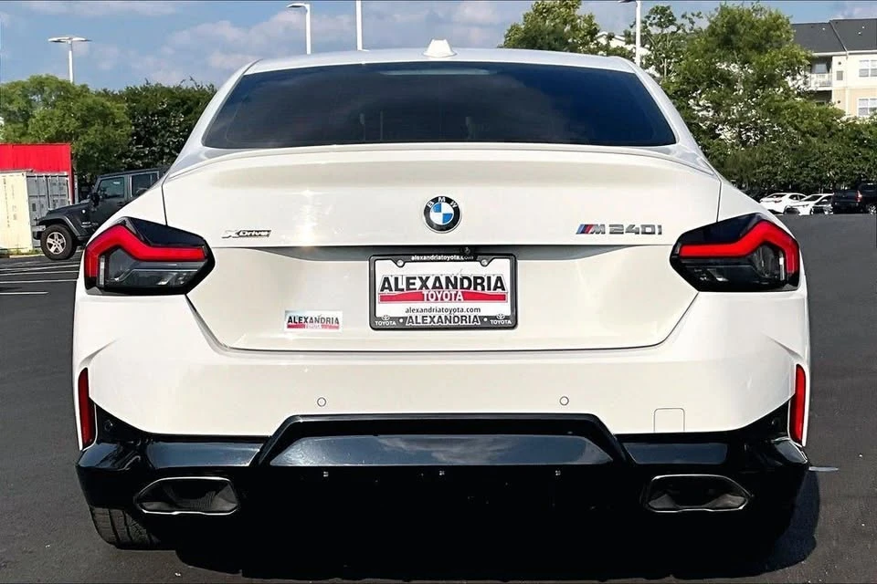 2023 BMW G42 M240i - Image 4 of 20