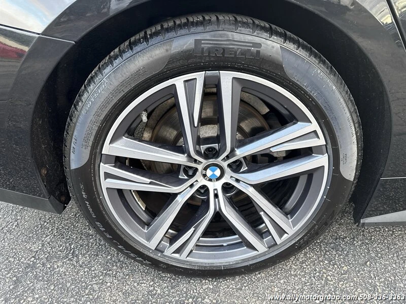 2023 BMW 4 Series - Image 10 of 19