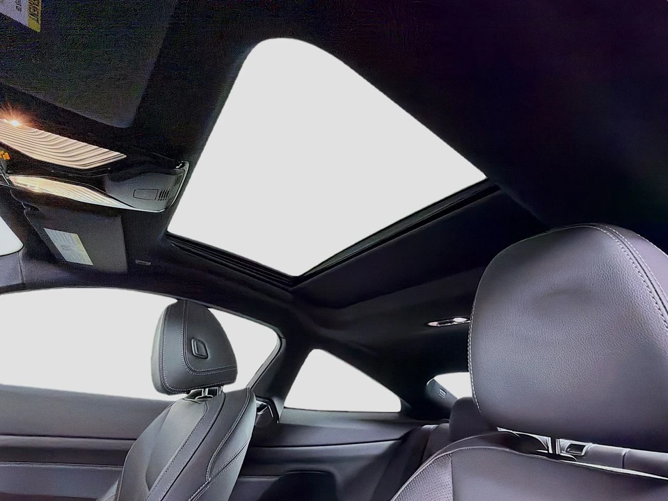 2023 BMW 4 Series - Image 16 of 21