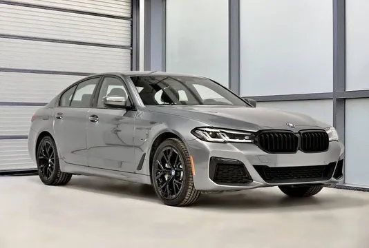 2023 BMW 5 Series xDrive