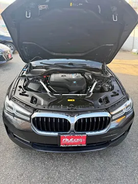 2023 BMW 530e xDrive Sedan