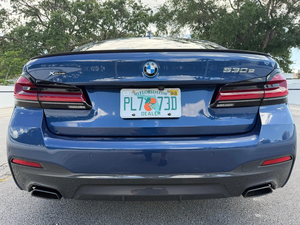 2023 BMW G30 5 Series Sedan - Image 16 of 31