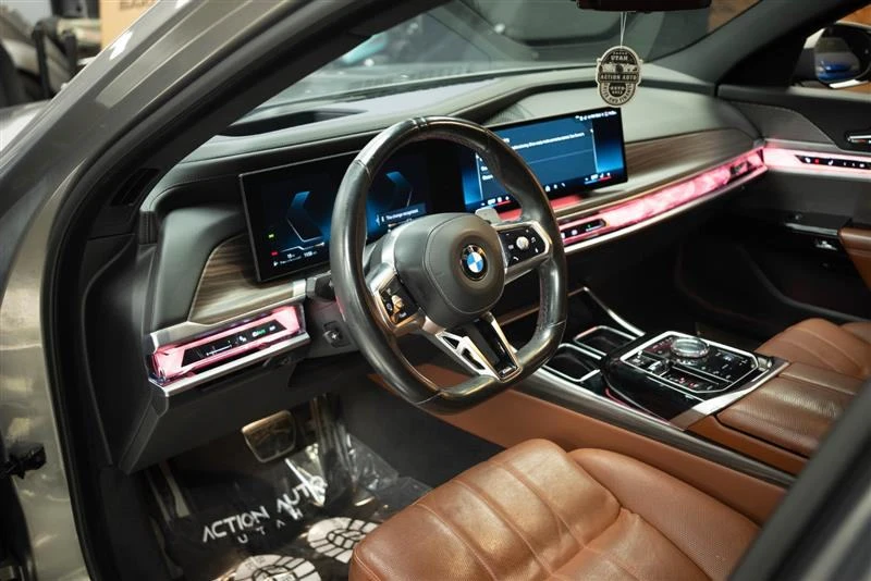 2023 BMW G70 7 Series - Image 9 of 20