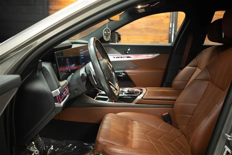 2023 BMW G70 7 Series - Image 8 of 20