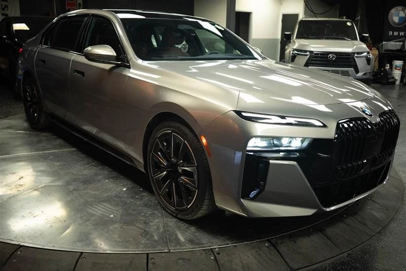 2023 BMW G70 7 Series - Image 4 of 20