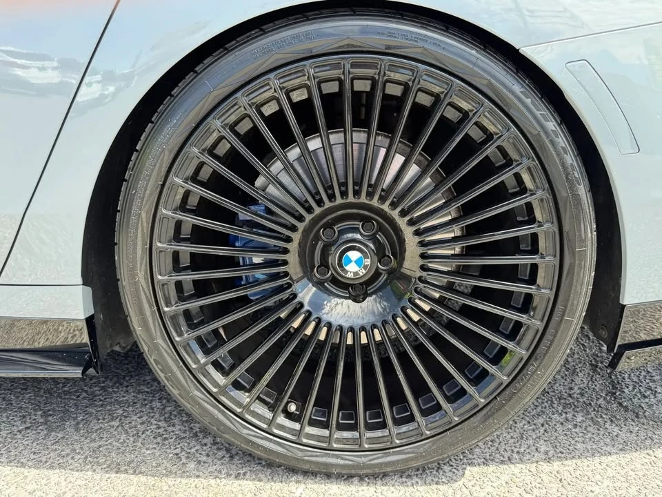 2023 BMW G70 7 Series - Image 8 of 20