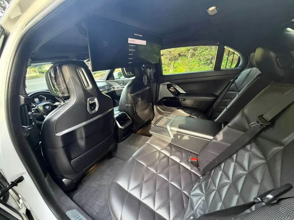 2023 BMW G70 7 Series - Image 9 of 19