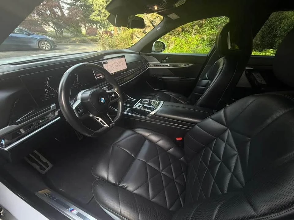 2023 BMW G70 7 Series - Image 17 of 19