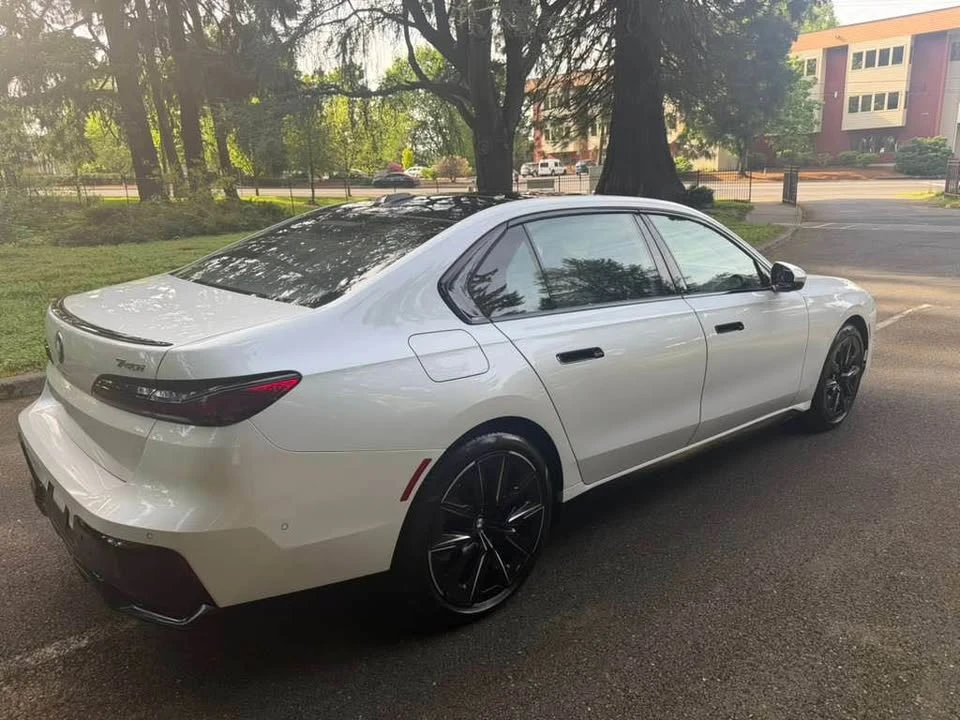 2023 BMW G70 7 Series - Image 4 of 19