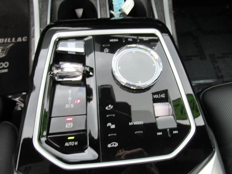 2023 BMW G70 7 Series - Image 9 of 12