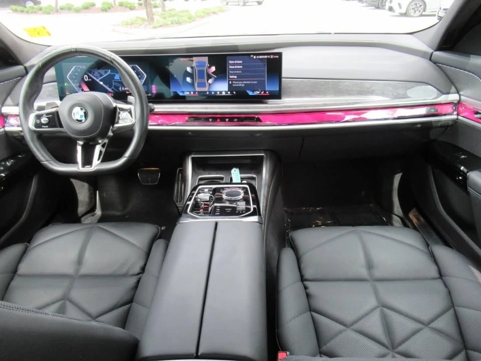 2023 BMW G70 7 Series - Image 10 of 12