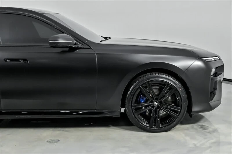 2023 BMW G70 7 Series - Image 15 of 21