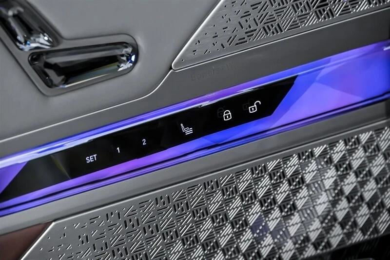2023 BMW G70 7 Series - Image 21 of 21