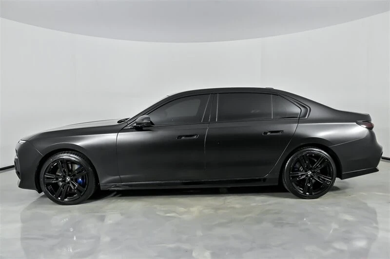 2023 BMW G70 7 Series - Image 8 of 21