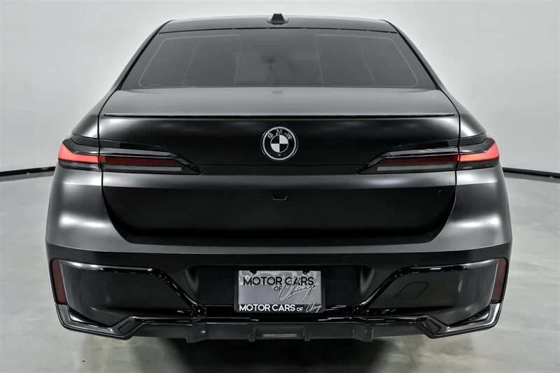 2023 BMW G70 7 Series - Image 11 of 21