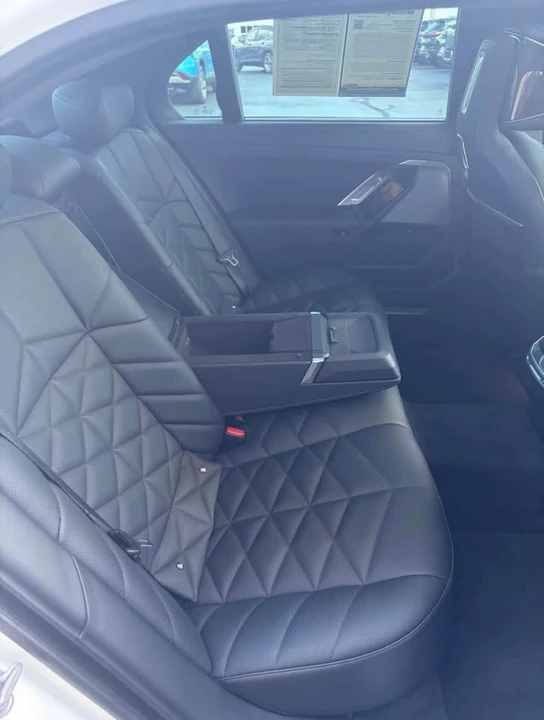 2023 BMW G70 7 Series - Image 6 of 8