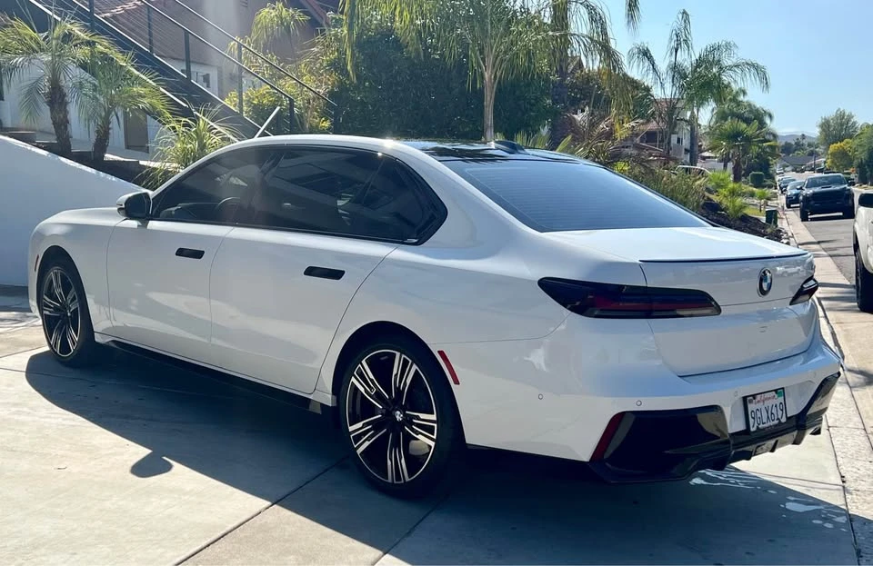 2023 BMW G70 7 Series - Image 2 of 10