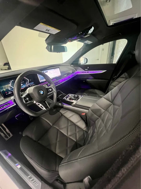 2023 BMW G70 7 Series - Image 5 of 10