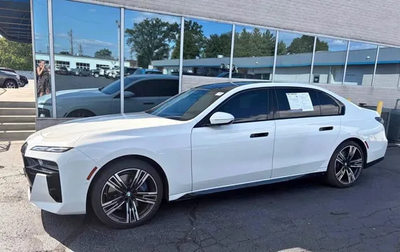 2023 BMW 7 Series 740i Sedan 4D