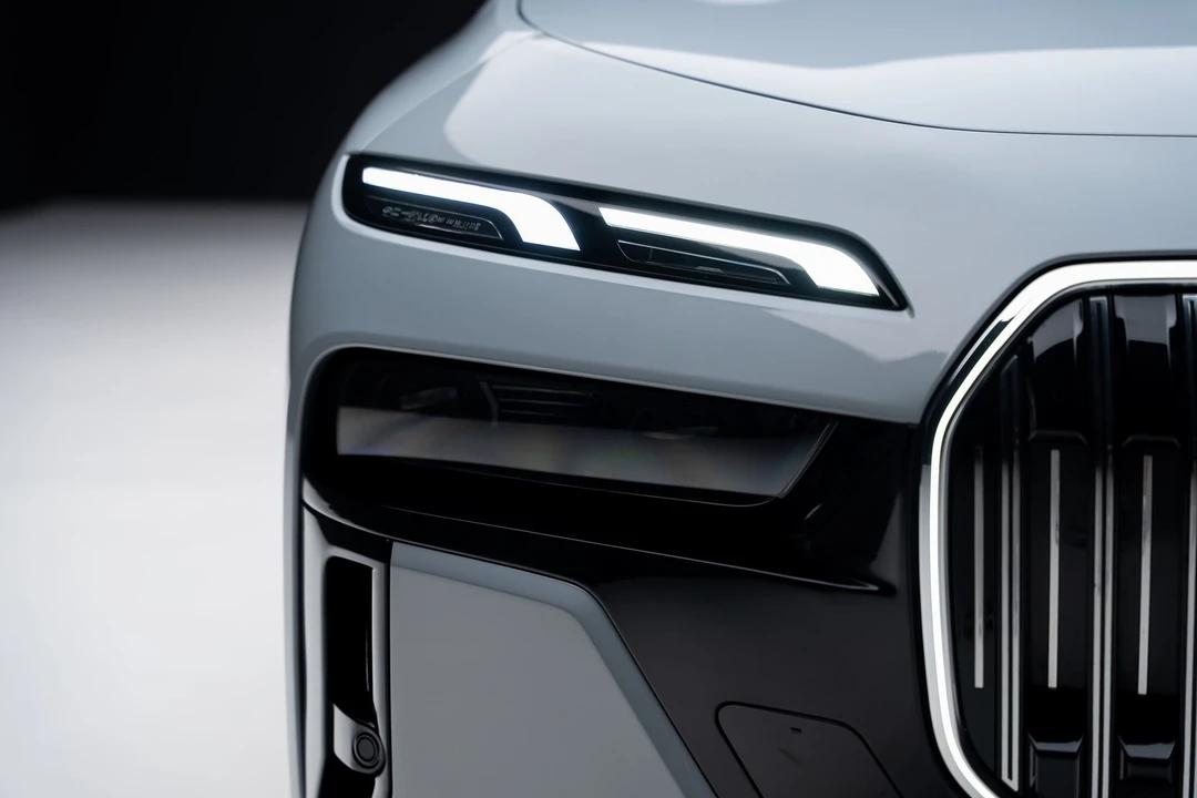 2023 BMW G70 7 Series - Image 10 of 12