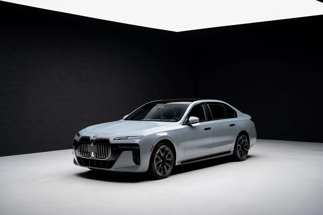 2023 BMW G70 7 Series - Image 5 of 12