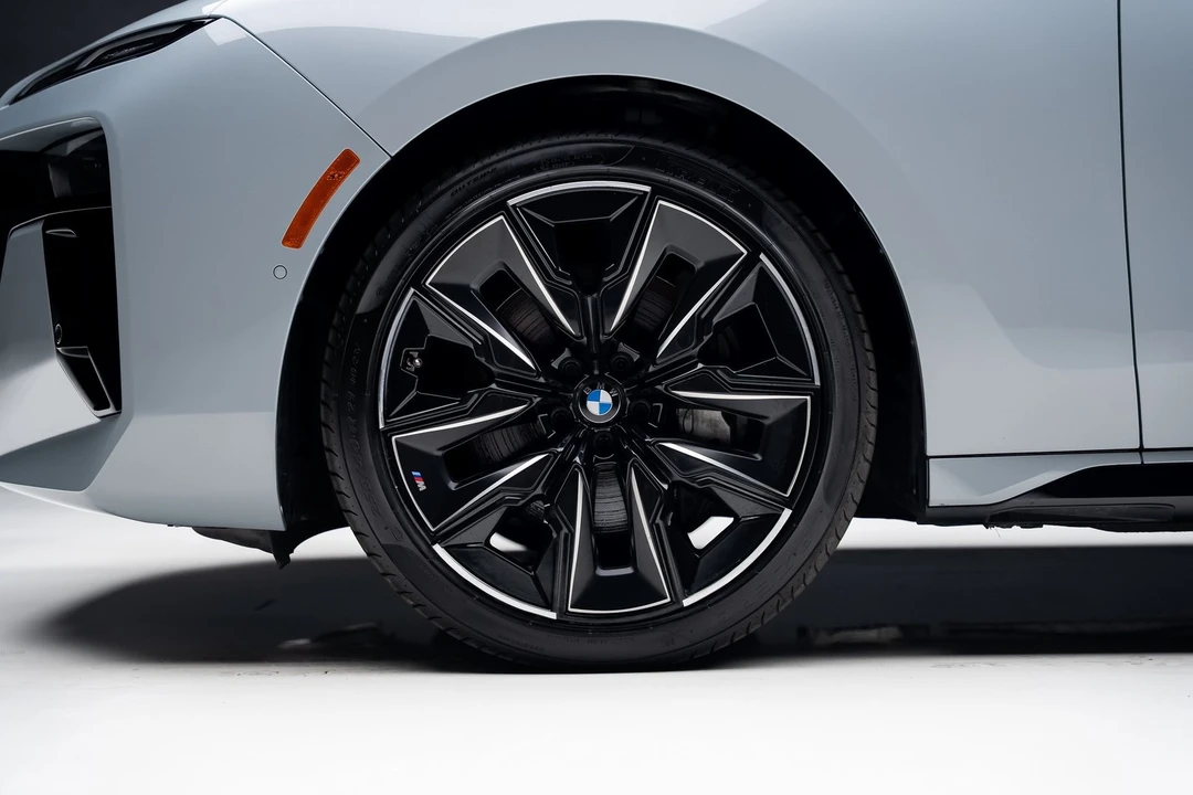 2023 BMW G70 7 Series - Image 20 of 21