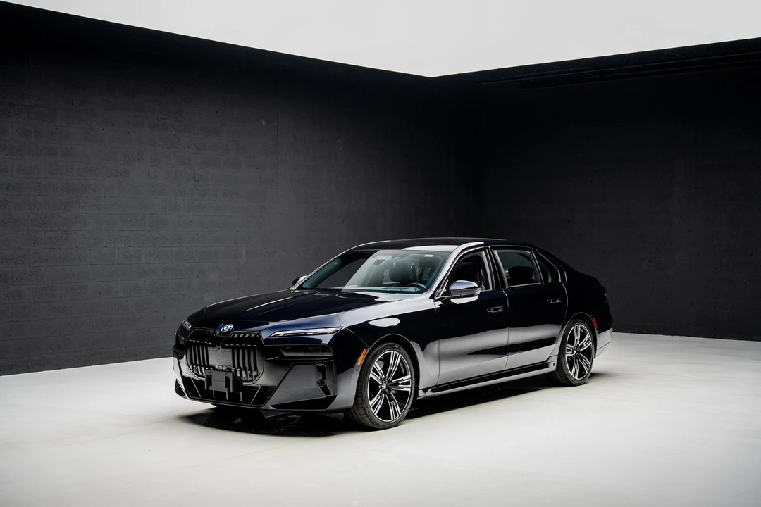 2023 BMW G70 7 Series - Image 5 of 12
