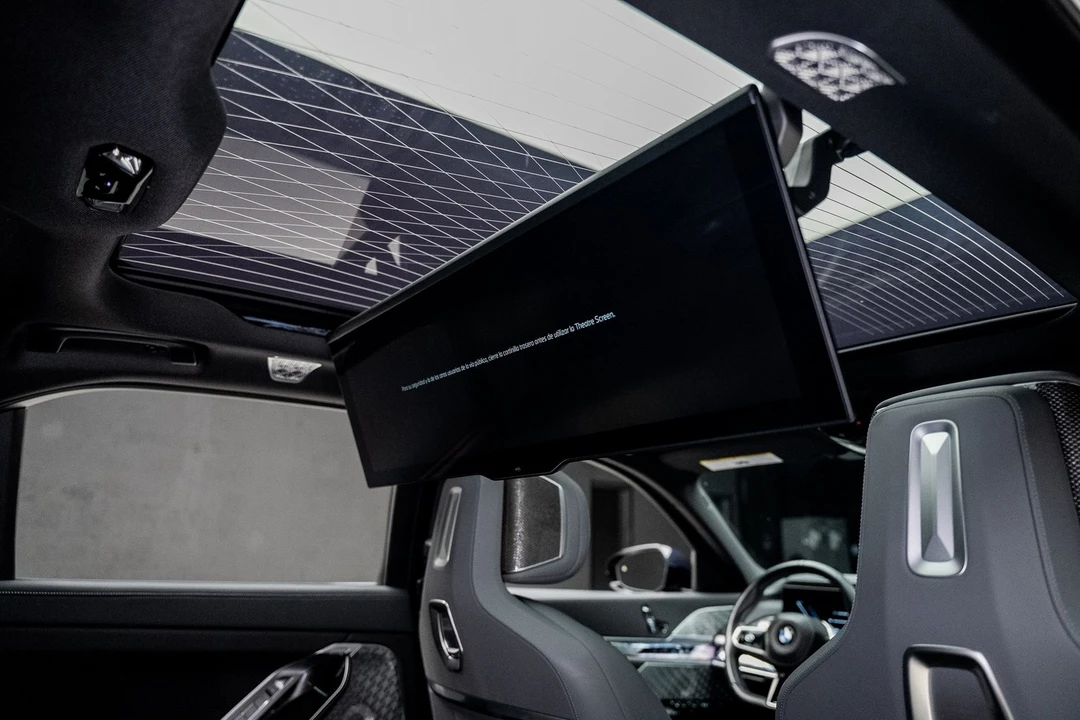 2023 BMW G70 7 Series - Image 3 of 12