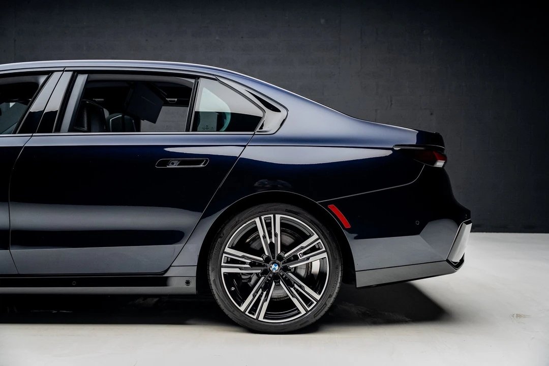2023 BMW G70 7 Series - Image 21 of 21