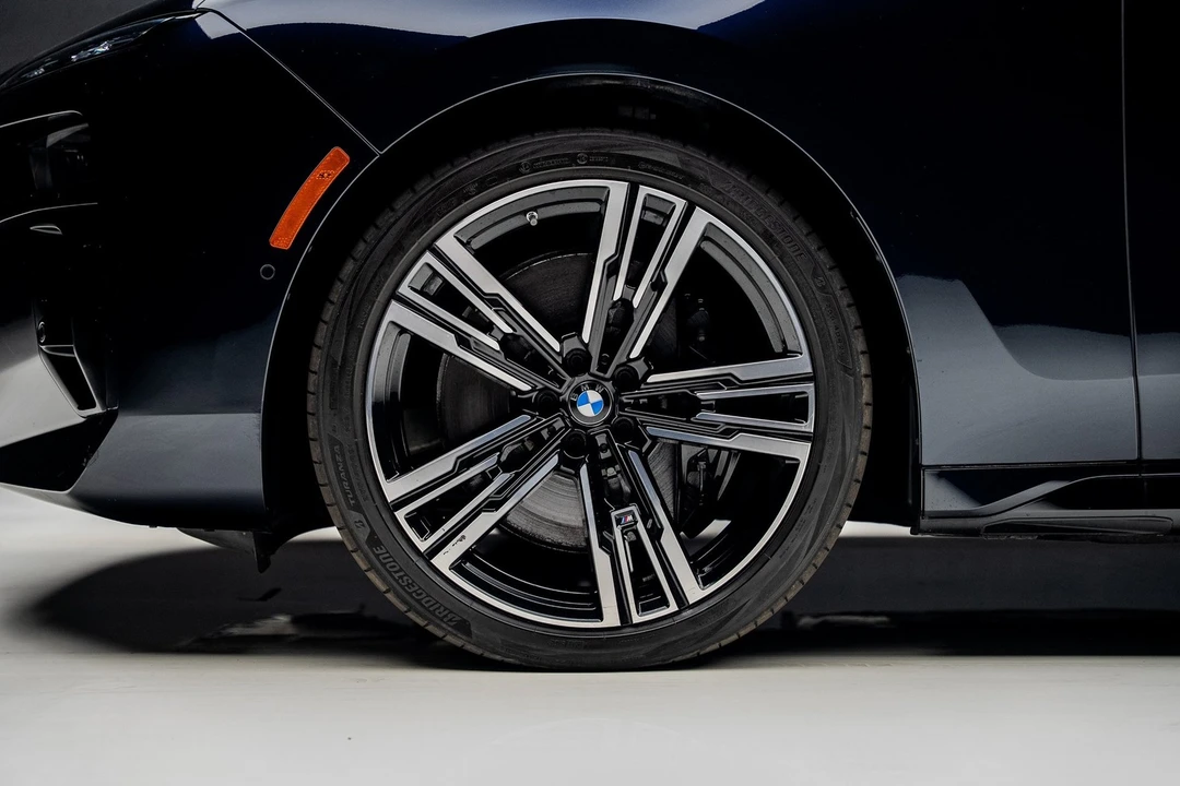2023 BMW G70 7 Series - Image 20 of 21