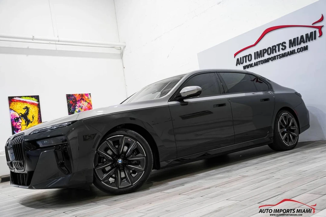 2023 BMW G70 7 Series - Image 7 of 12