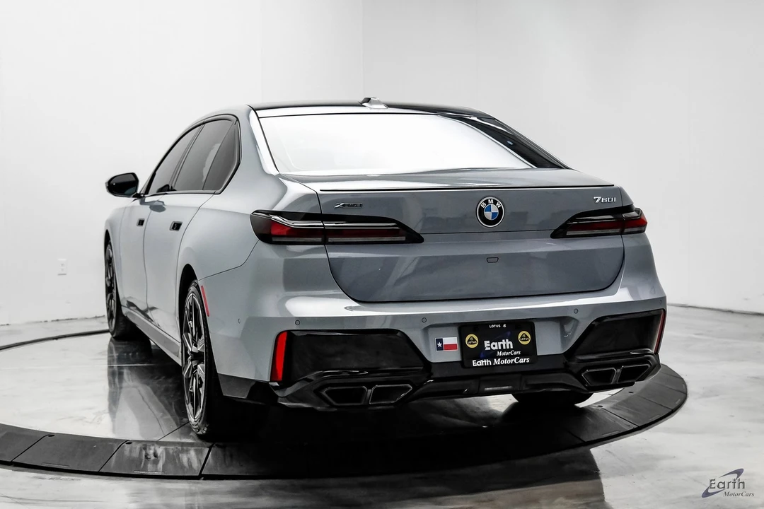 2023 BMW G70 7 Series - Image 9 of 12