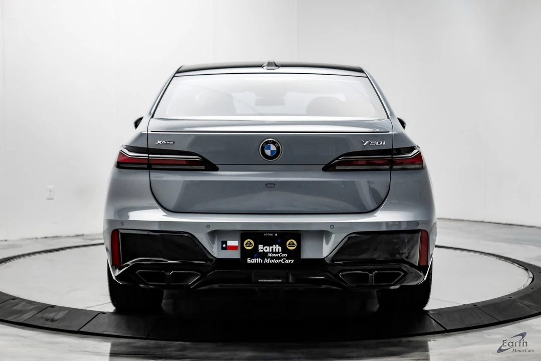 2023 BMW G70 7 Series - Image 10 of 12