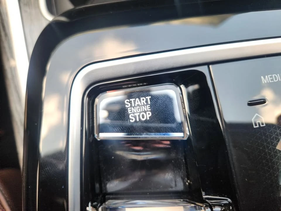 2023 BMW G70 7 Series - Image 17 of 20