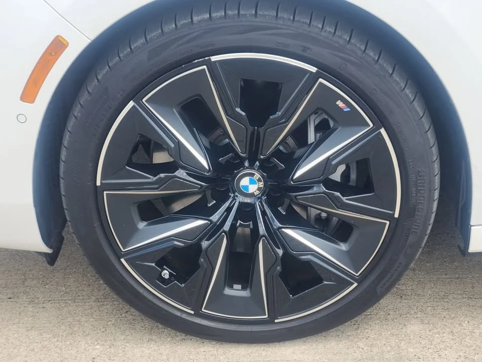2023 BMW G70 7 Series - Image 10 of 20