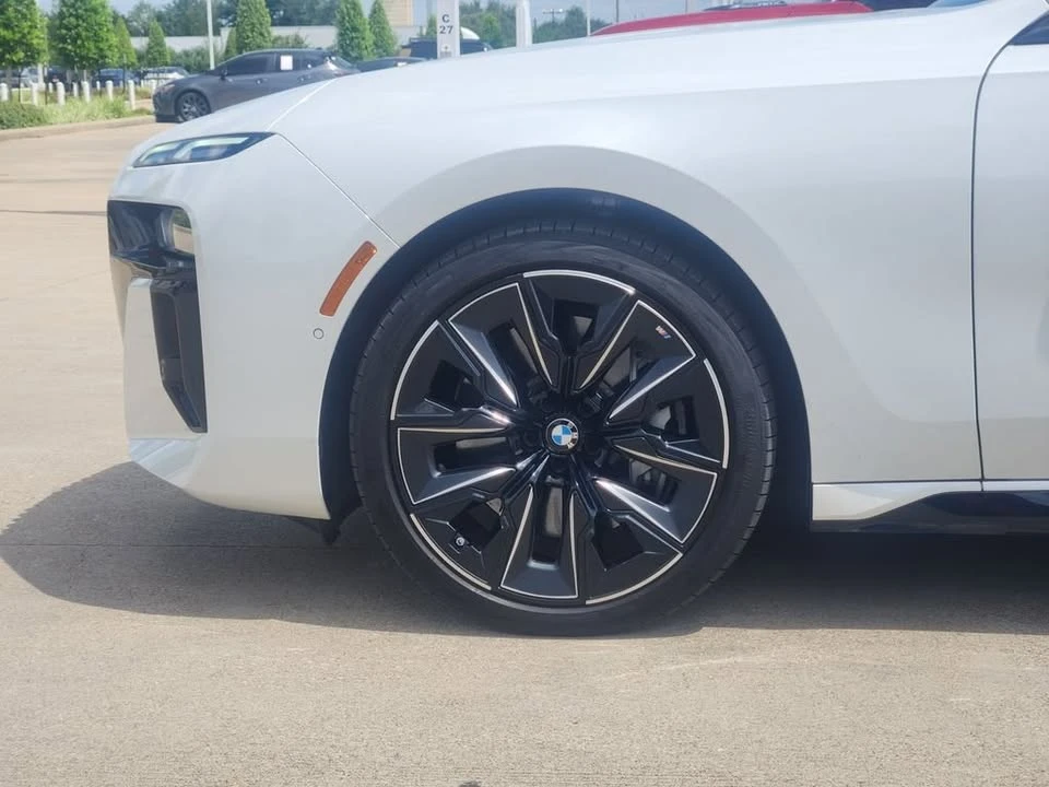 2023 BMW G70 7 Series - Image 8 of 20