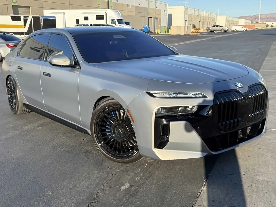2023 BMW G70 7 Series - Image 2 of 10