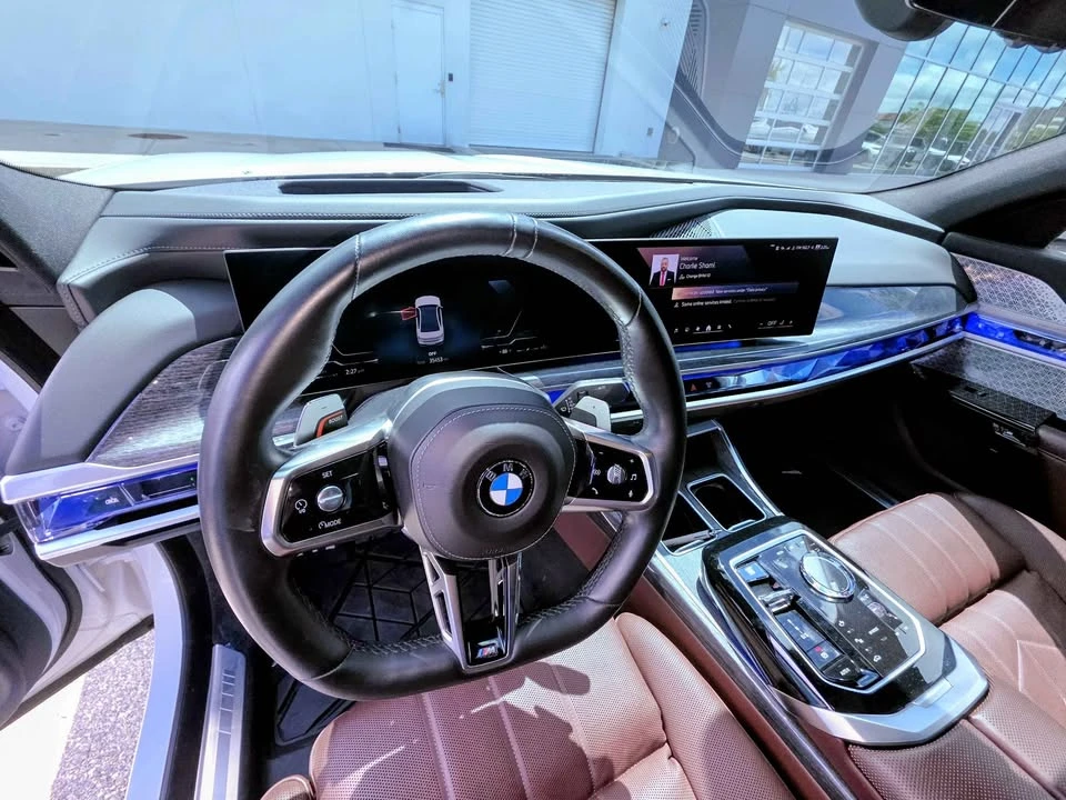 2023 BMW G70 7 Series - Image 7 of 9