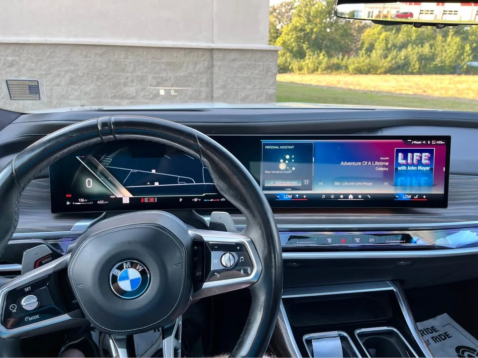 2023 BMW G70 7 Series - Image 7 of 18