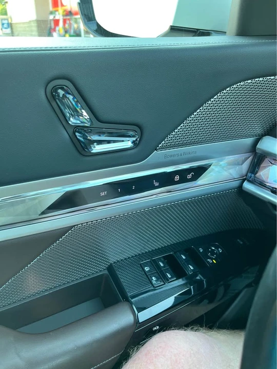 2023 BMW G70 7 Series - Image 10 of 18