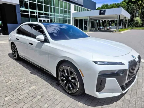 2023 BMW 7 Series 760i xDrive Sedan 4D