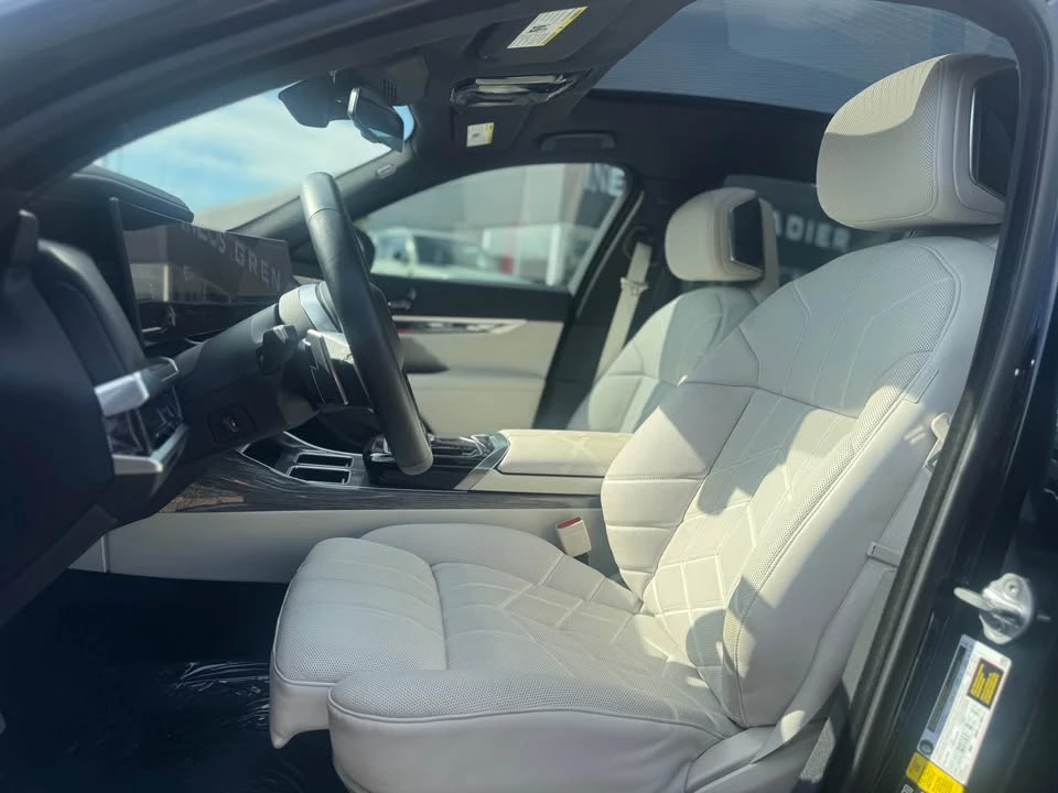 2023 BMW G70 7 Series - Image 12 of 18