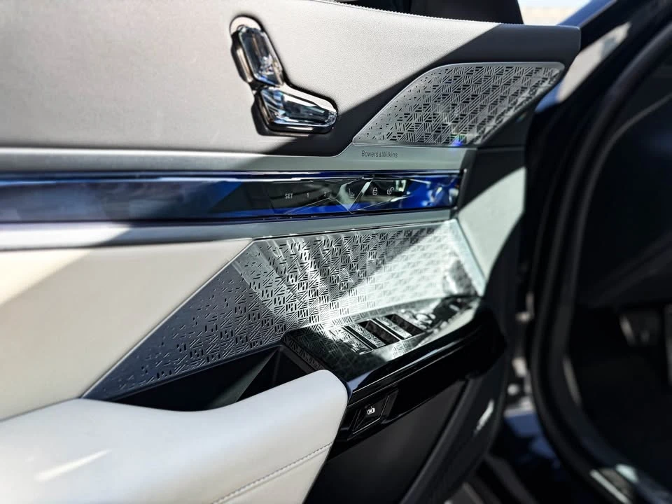 2023 BMW G70 7 Series - Image 6 of 13
