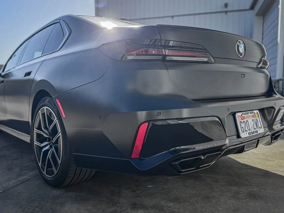 2023 BMW G70 7 Series - Image 3 of 13