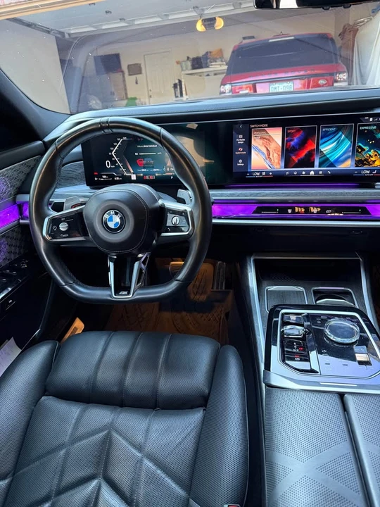 2023 BMW G70 7 Series - Image 8 of 16