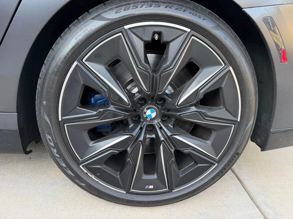 2023 BMW G70 7 Series - Image 4 of 16
