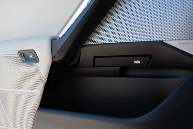 2023 BMW G70 7 Series - Image 12 of 21