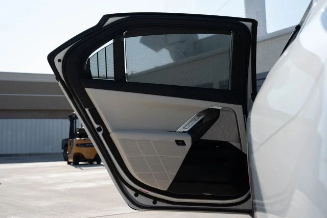 2023 BMW G70 7 Series - Image 9 of 21